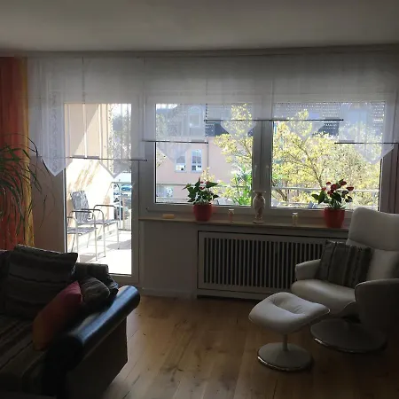 アパート Stadtferienwohnung ミュールハイム