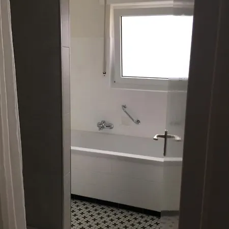 Stadtferienwohnung Διαμέρισμα *